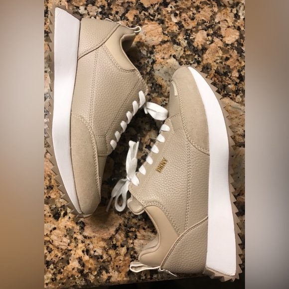 DKNY Nala Leather & Suede Tan/White Sneakers - Size 7M - Picture 7 of 15